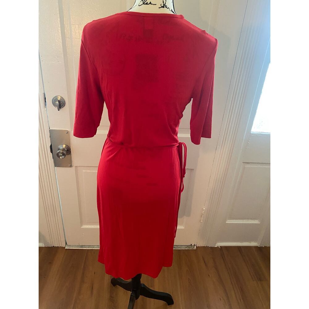 Gap Size Medium Red Dress made from Rayon - Picture 2 of 16